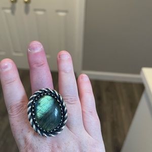 Tightpantstaytay flashy green labradorite